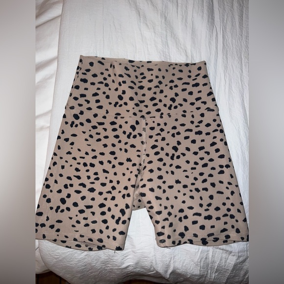 BEACH RIOT Cheetah Biker Shorts - Size Small, lightly worn! - Picture 3 of 4